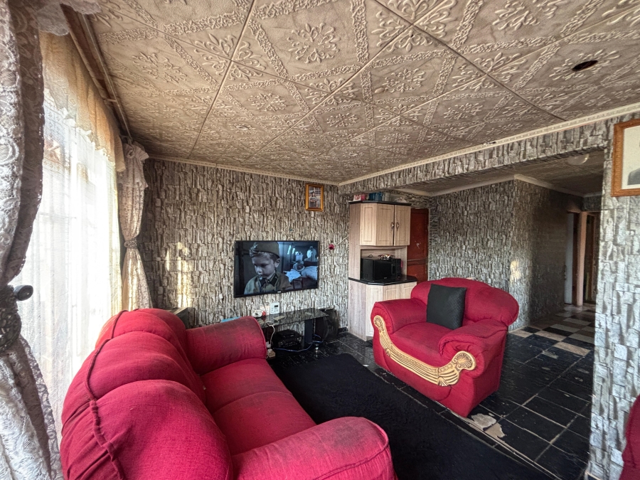 3 Bedroom Property for Sale in Kuyasa Western Cape
